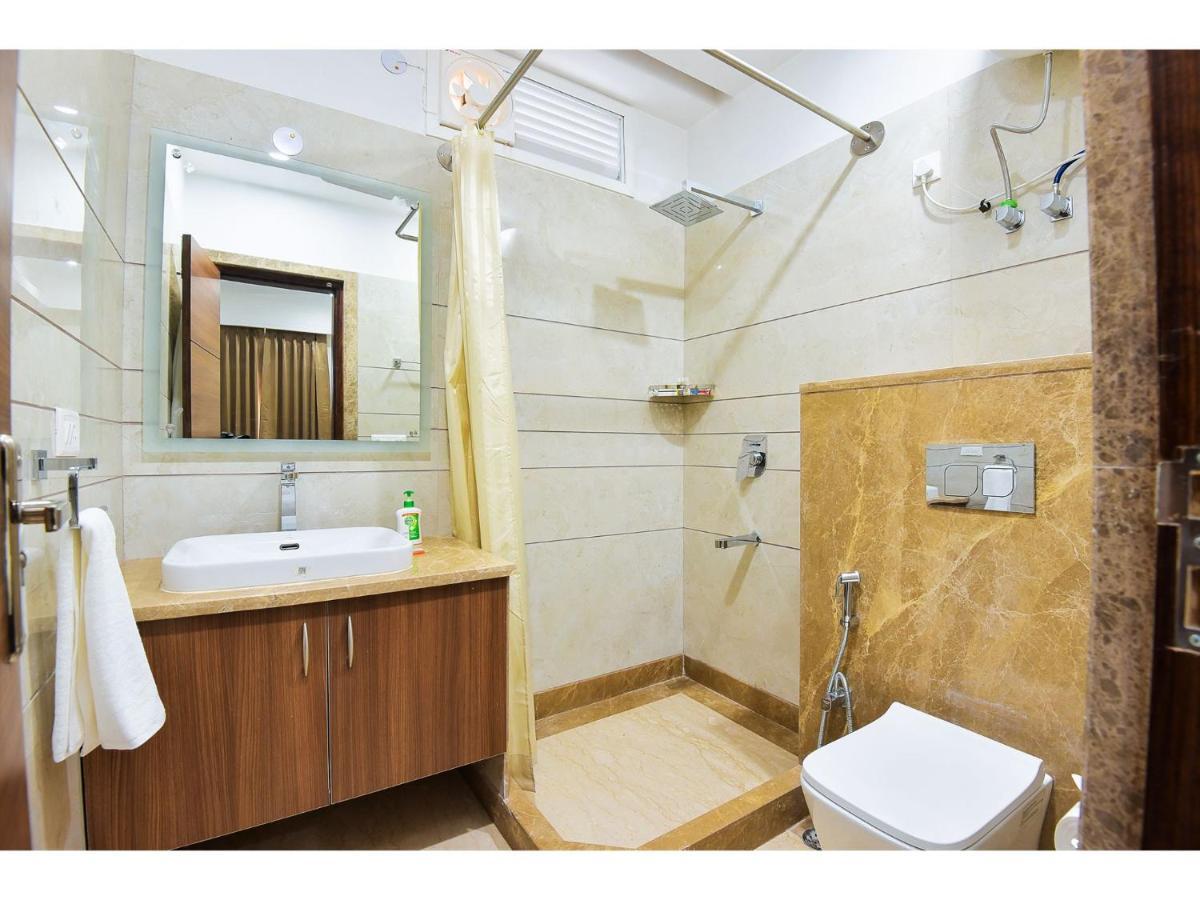 Bluo Studio1 Golf Course Road, Gym, Balcony Garden Gurgaon Exterior photo